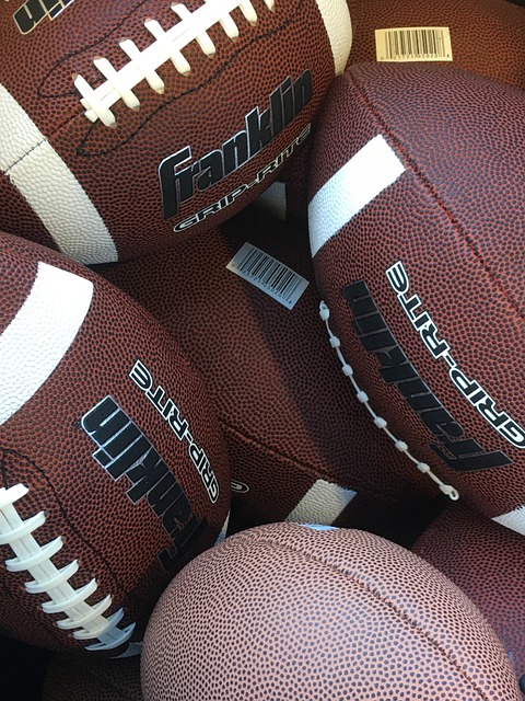 据知情人士 据知情人士